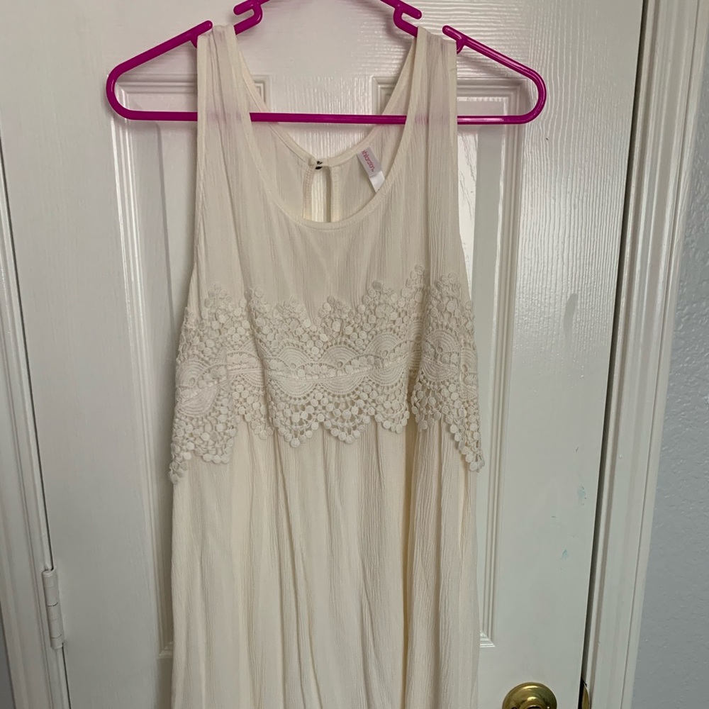Lace dress